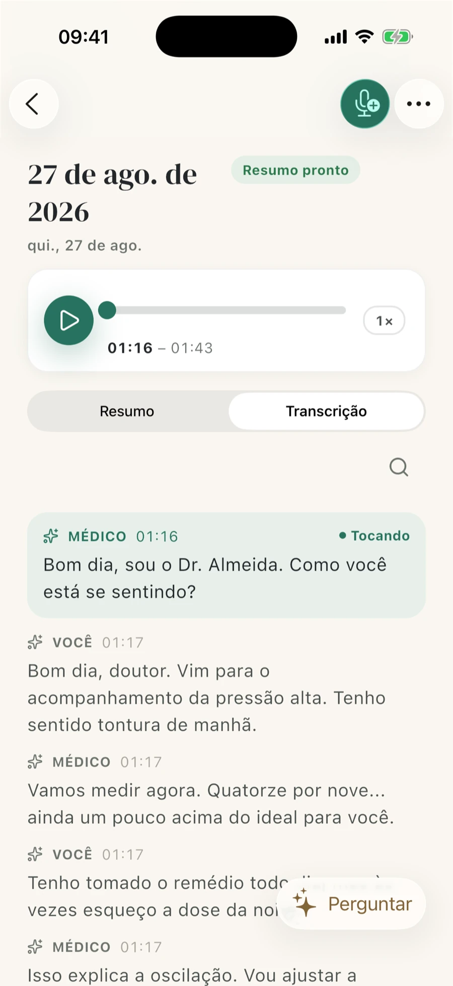 Aba de transcrição com busca e linhas que reproduzem o áudio ao toque